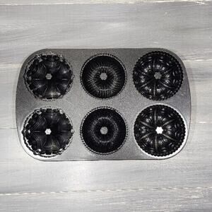 NORDIC WARE 6 Cup Mini Bundt Cake‎ Pan Heavy Cast Aluminum